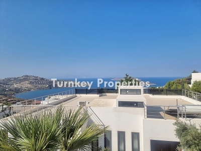 Yalıkavak'ta Deniz Manzaralı 2+1 Bahçeli Dubleks Villa Satılık