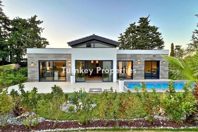 Yalıkavak Gökçebel'de Satılık Özel Havuzlu Lüks Villa  Bahçeli, Modern Tasarımlı, Geniş Yaşam Alanları