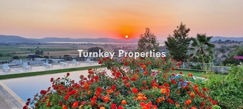 Dörttepe Dream Village Satılık 2+1 Daire | Açık ve Kapalı Yüzme Havuzları, Sauna, Spor Salonu, Tenis Kortu, Futbol ve Basketbol Sahaları