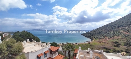 Deniz Manzaralı Lüks Villa Satılık - Milas Kıyıkışlacık | Sahile 150m, Özel Bahçeli