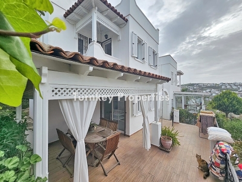 Villa for Sale in Kucukbuk Gundogan, Sea View, 2+1 Duplex, Spacious Terrace - Excellent Investment Opportunity