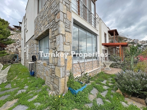 Sea View Garden Floor Apartment for Sale in Gumusluk Koyunbaba