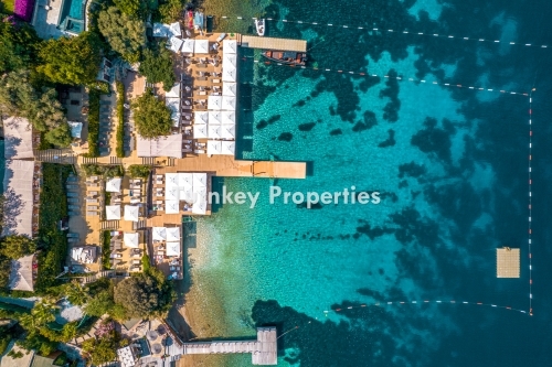 Türkbükü Hebil Koyu’nda Eşsiz Manzaralı, Denize Sıfır Satılık 4+1 Daire