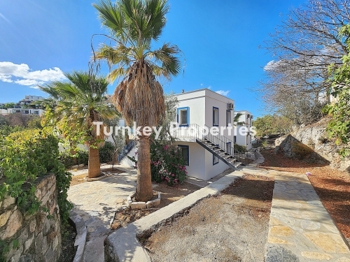 Bodrum Yalıkavak Dirmil Satılık Daire | Havuz Manzaralı 2+1 Üst Kat