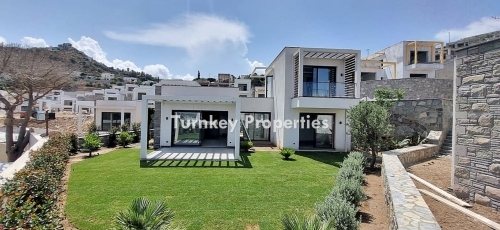 Bodrum, Gumusluk Real Estate 3+1 Detached Luxury Villa for Sale, Modern Design, Garden, Nature View