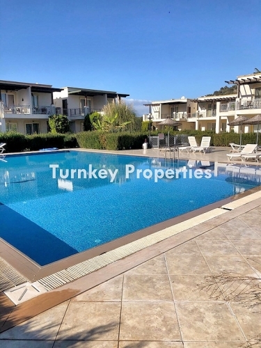 Dorttepe Apartment for Sale | Furnished, Gated Complex with Shared Pool