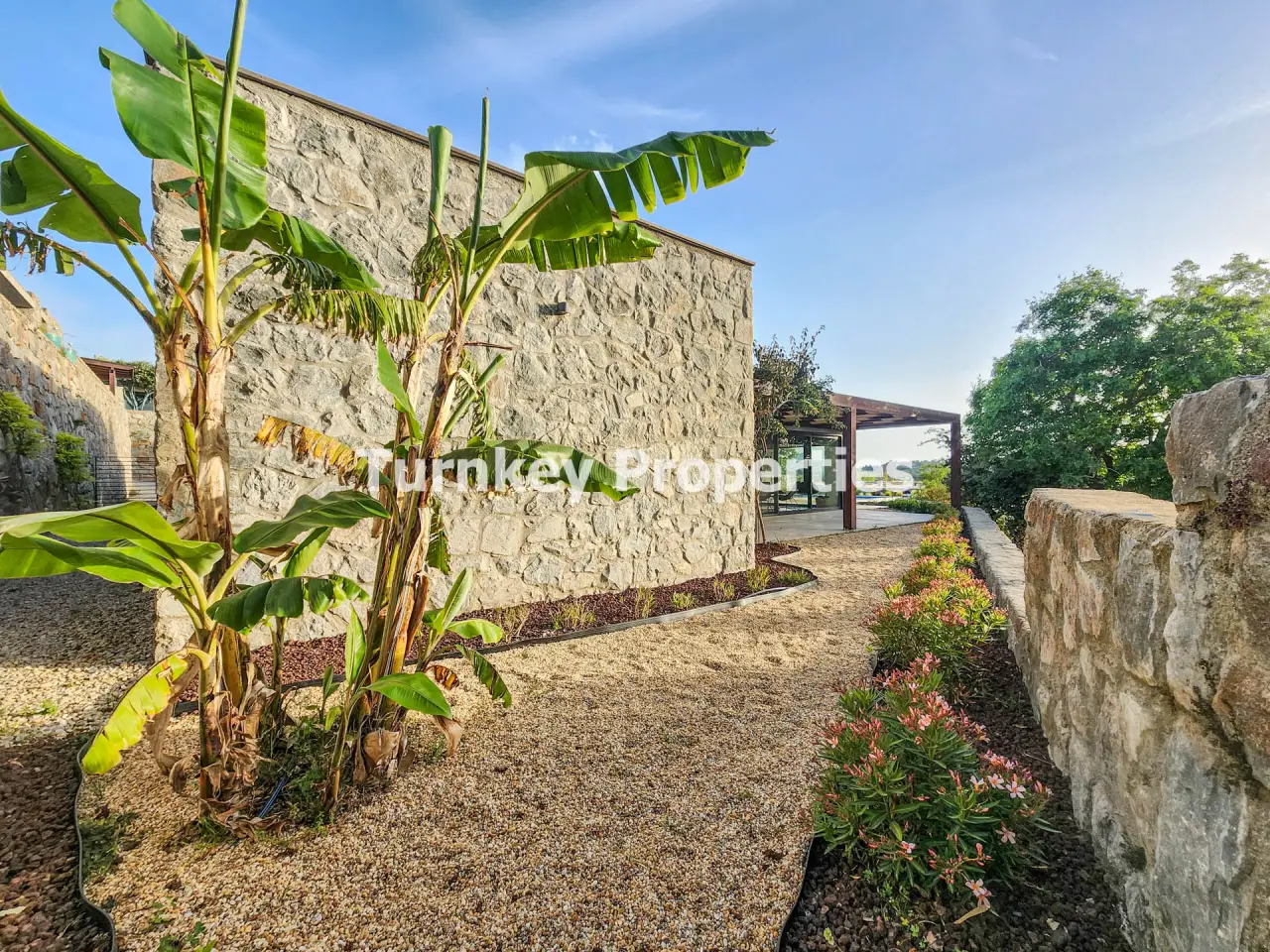 Villa à vendre à Gurece, de plain-pied avec jardin et une piscine — 4