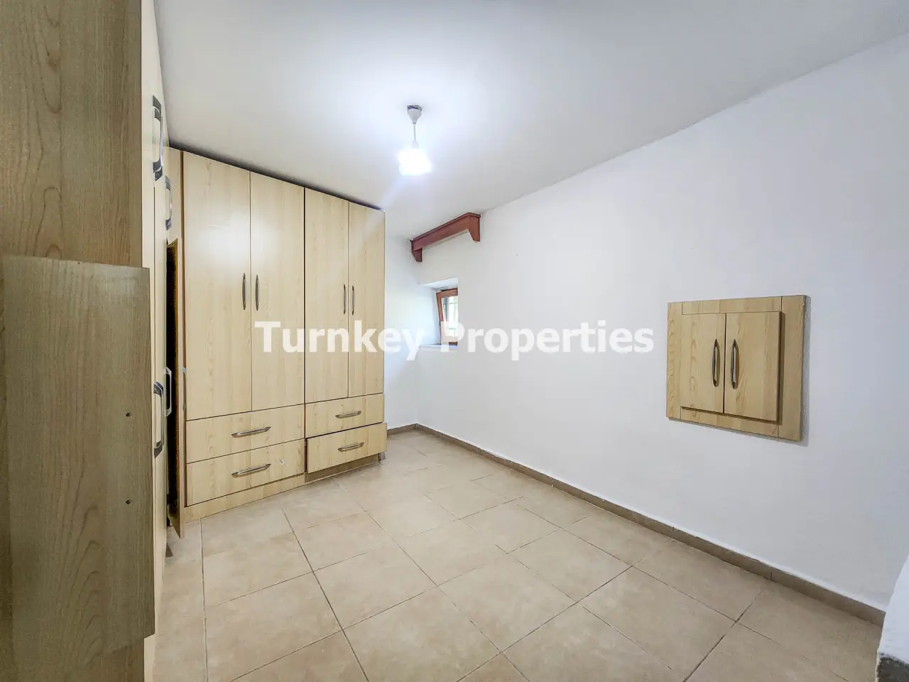 Two-Bedroom Garden Flat to Rent in Central Gundogan for Long Lets — 5