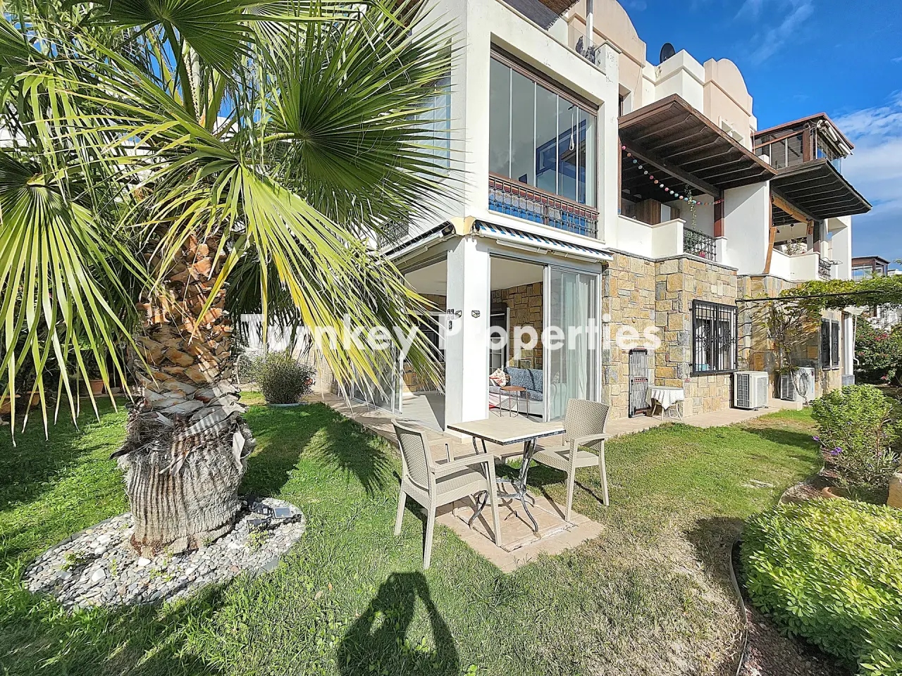 Bitez Lavanta Sitesi Kiralık Daire | Deniz Manzaralı Bahçe Katı ve Eşyalı — 4