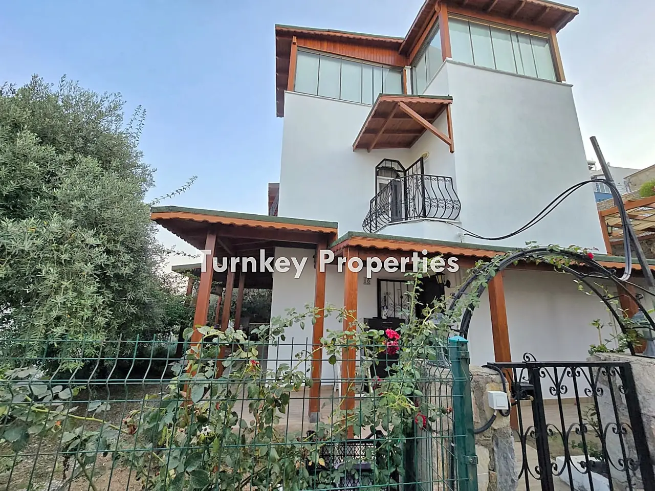 Villa à vendre à Bogazici avec piscine privée et accès à la plage — 5