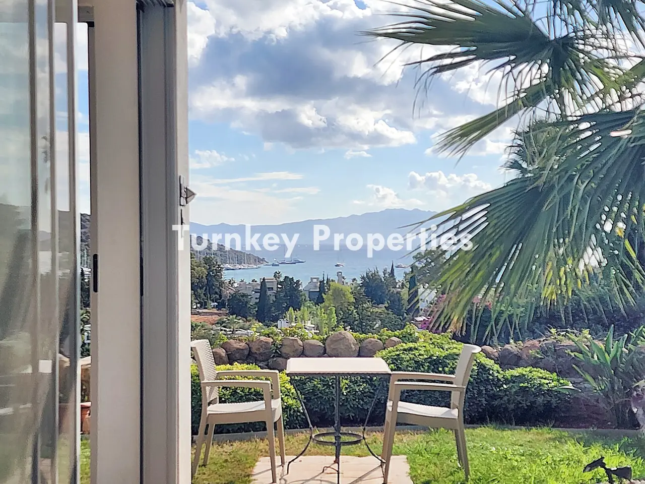 Bitez Lavanta Sitesi Kiralık Daire | Deniz Manzaralı Bahçe Katı ve Eşyalı — 5