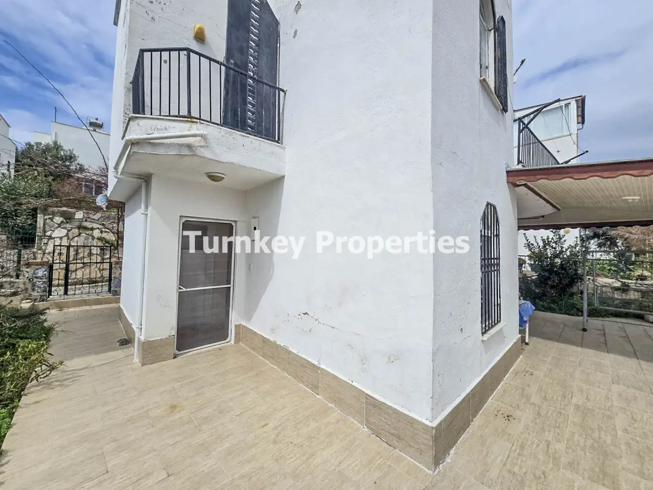 Villa meublée à louer à Bogazici avec jardin et une plage commune — 5