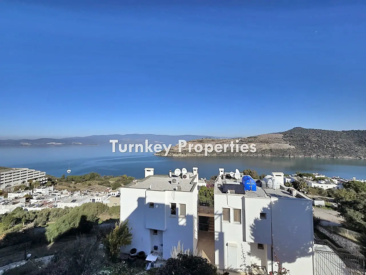 Top-Floor Flat for Sale in Bogazici with a View Across Gulluk Bay — 3