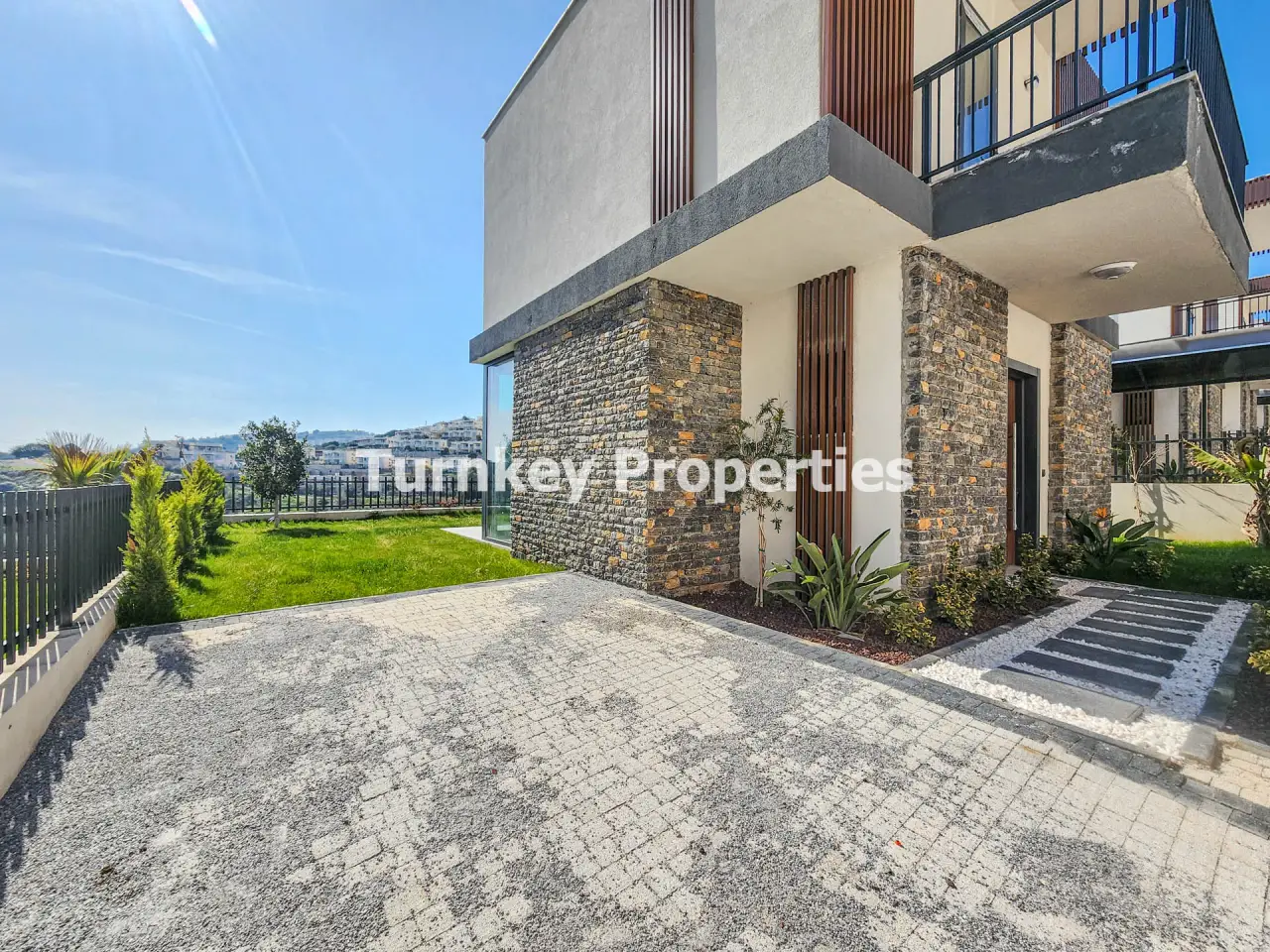 Villa à vendre à Adabuku avec trois chambres et vue sur la vallée — 5