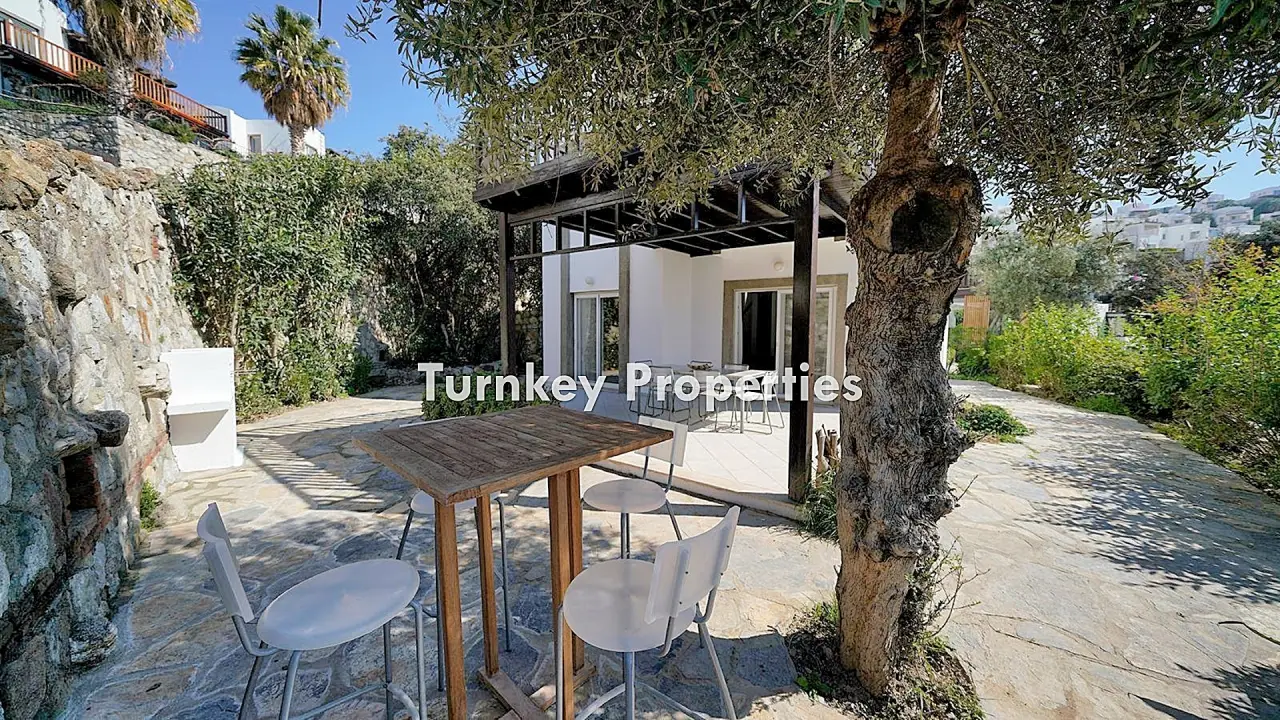 Koyunbaba Satılık Müstakil Villa Site İçerisinde Bahçeli Havuzlu — 4