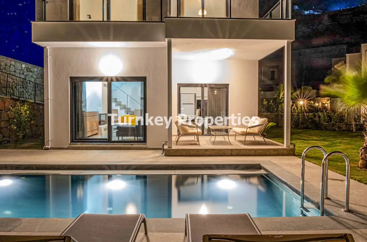 Gümüşlük Satılık Villa Deniz Manzaralı Özel Havuzlu Sahile Yakın — 2