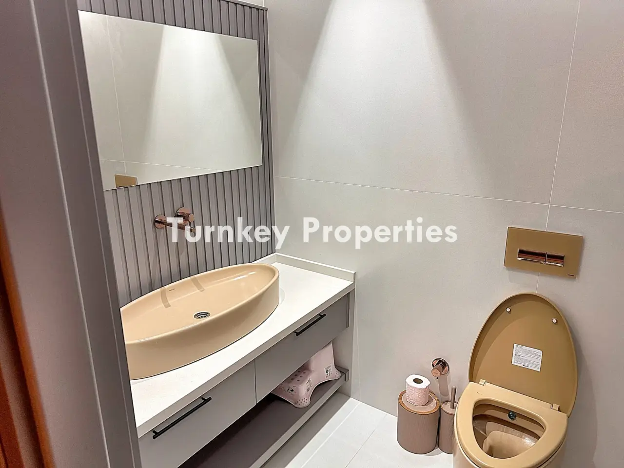 Bitez Satılık Villa Özel Havuzlu Denize Yakın Modern Tasarımlı — 5