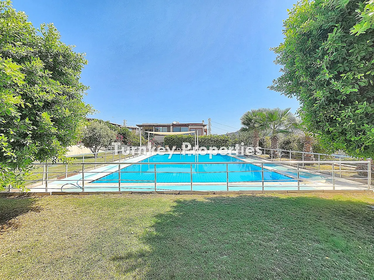 Two-Bedroom Apartment in Kucukbuk with Shared Pool and Garden Use — 2